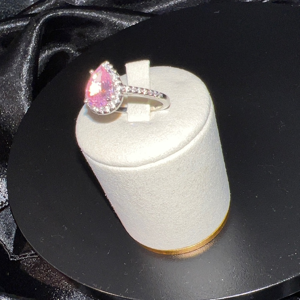 S925🌸AAA PINK CZ Tear Drop Ring🌸 SIZE 8 GORGEOUS - Picture 8 of 11